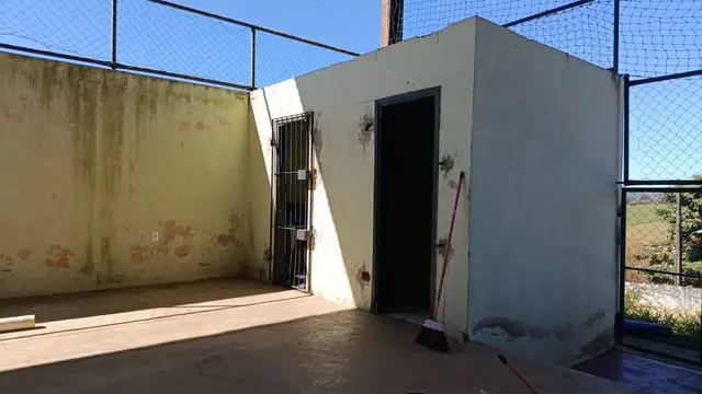 Quadra esportiva antes da reforma